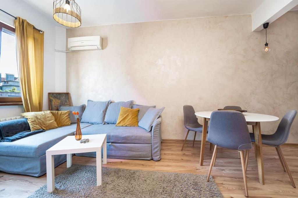 Central Apartment 2Bd Next To Vitosha Bul. Sofia Exterior foto